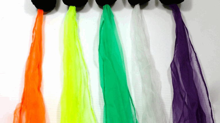 Découvrez le Poi Spinning : L’Art du Mouvement Facile pour Tous les Âges