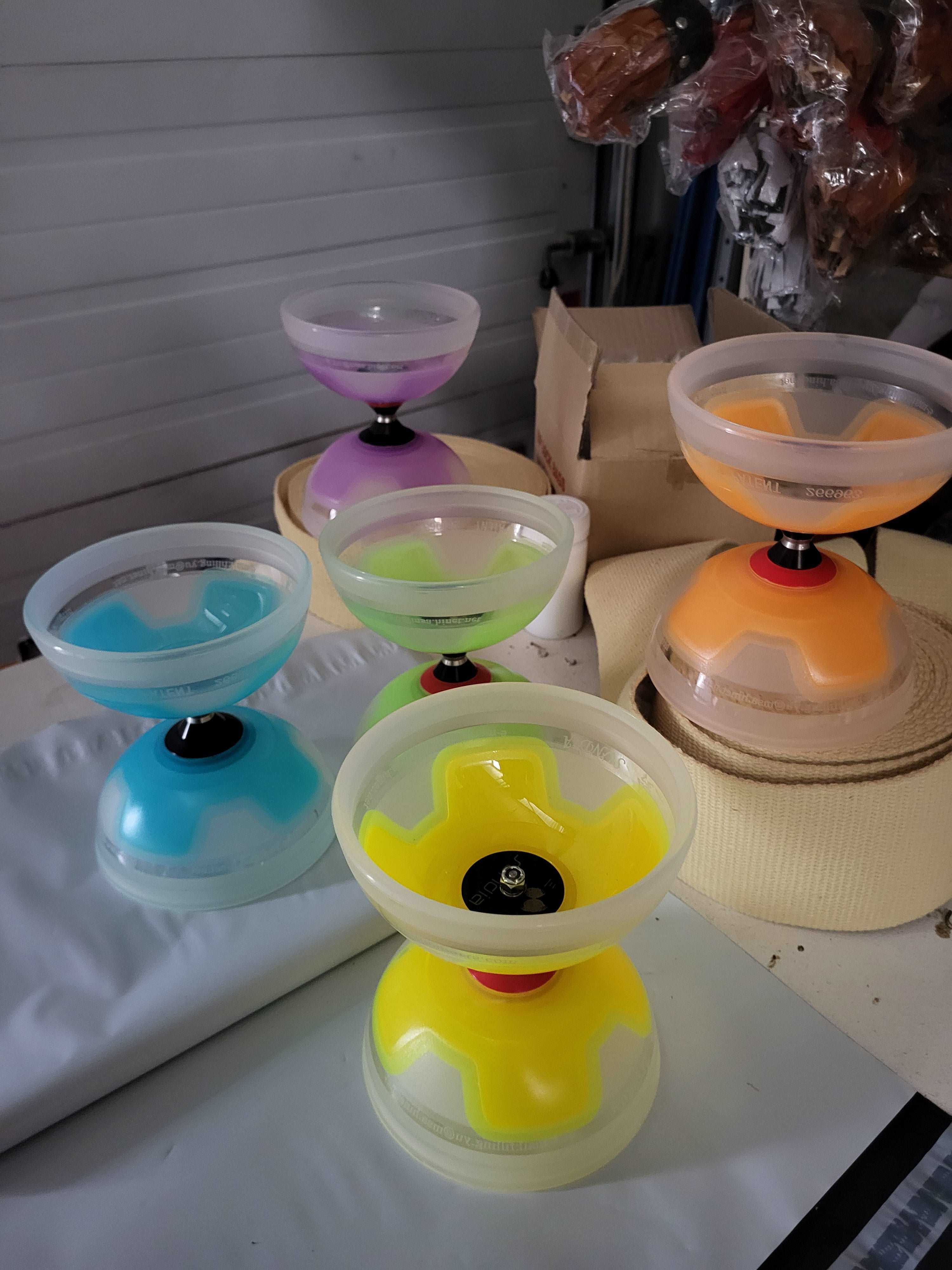 Diabolo Sundia Falcon avec axe triple roulement