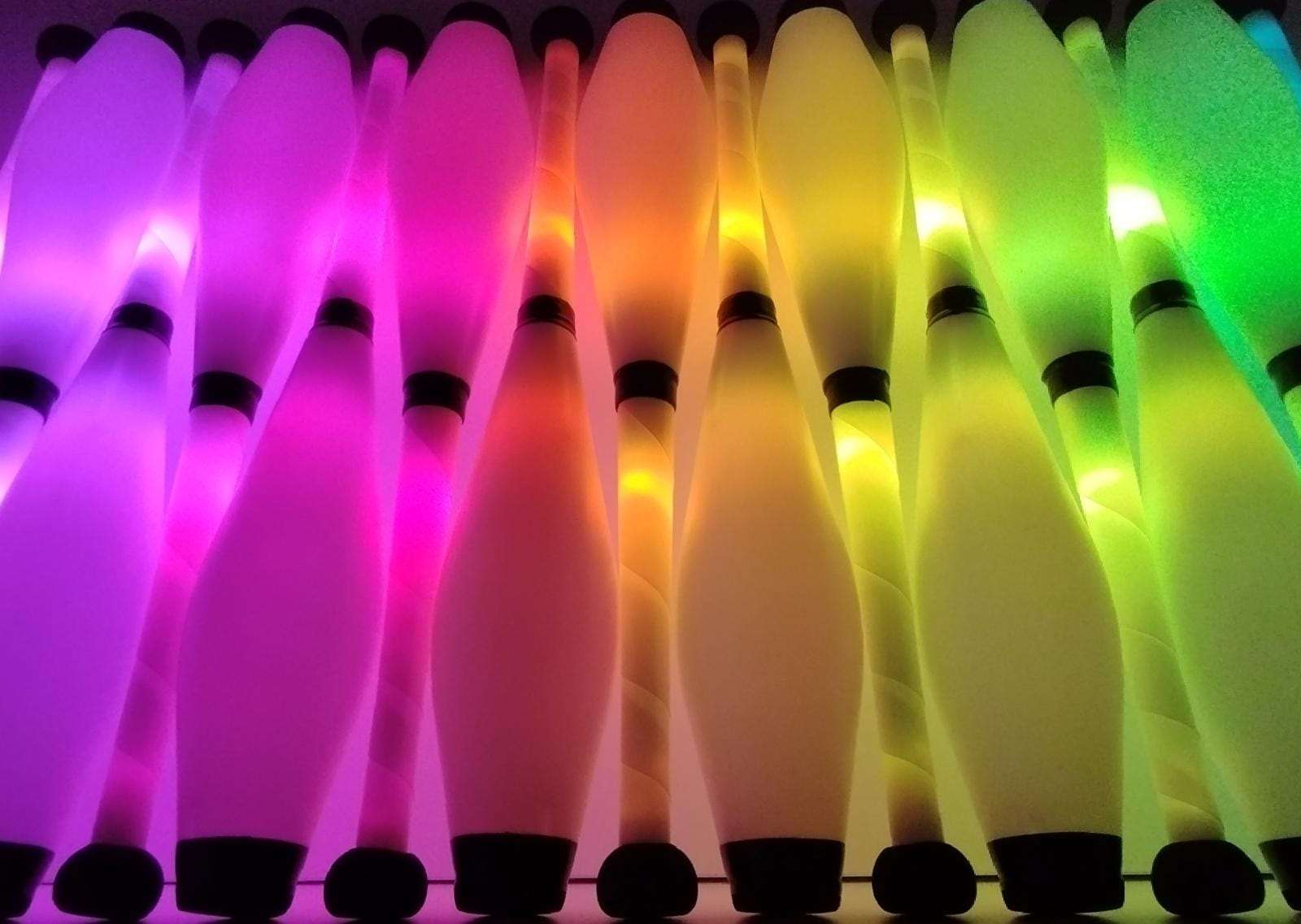 Kit 3 massues de Jonglage luminescente Kosmos 'Nebula' Pro diodes