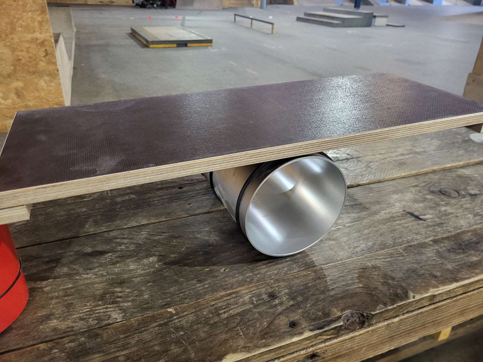 Rolla Bolla avec planche grip contreplaqué Noir et rouleau Aluminium pro 15cm