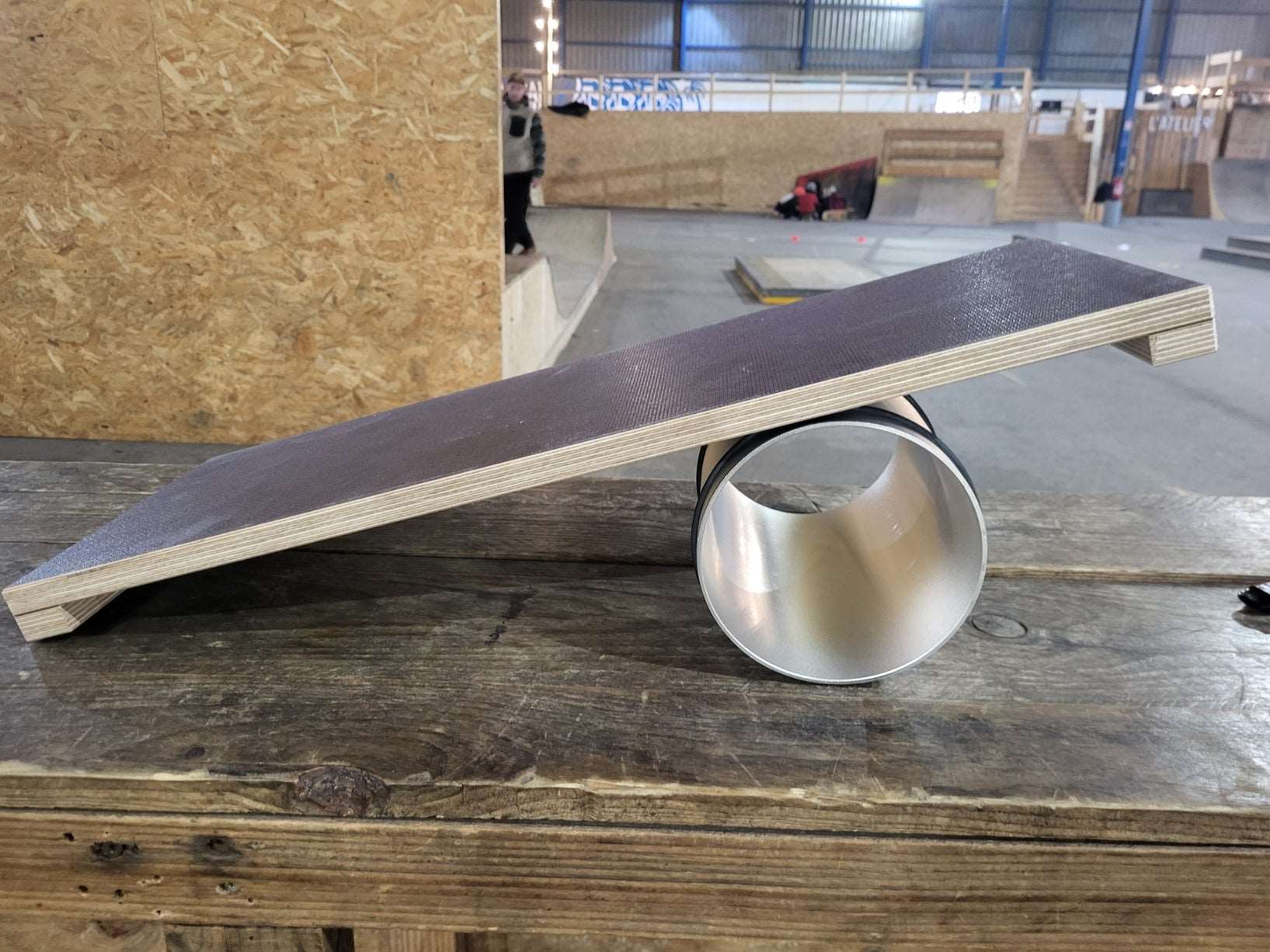 Rolla Bolla avec planche grip contreplaqué Noir et rouleau Aluminium pro 15cm