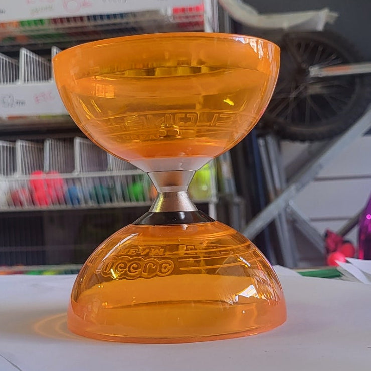Diabolo Juggle Dream Cyclone Quartz 2 – Axe Triple Roulement - vue orange1