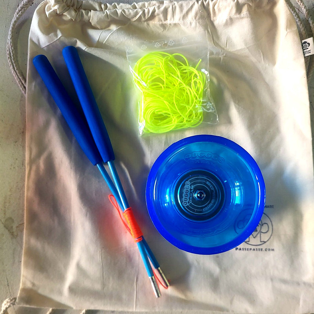Kit diabolo Cyclone Quartz 2 bleu - vue de la coupelle