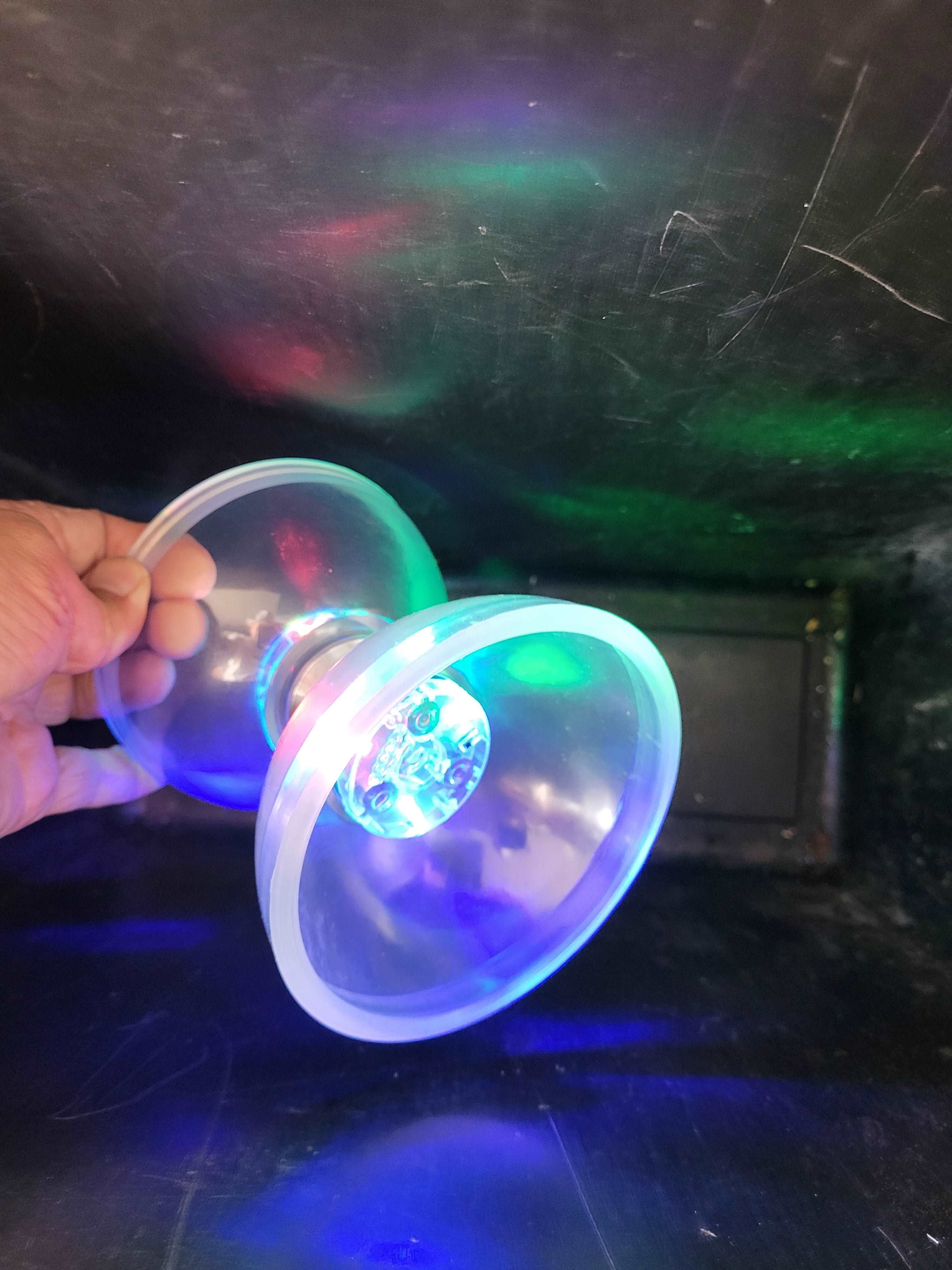 Diabolo lumineux