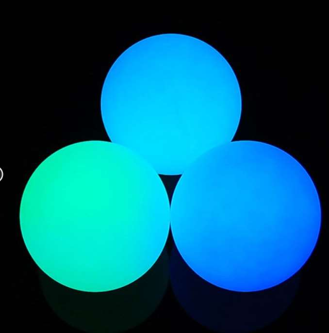 Bolas lumineuses multifonctions rechargeables - ODDBALLS