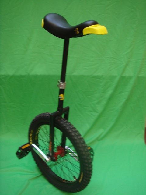 Monocycle Qu-ax cross 50cm moyeux rouge